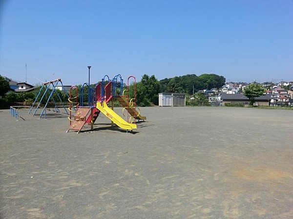上菅田みはらし公園(上菅田みはらし公園まで500m 公園近くでお子様も安心して遊べます♪)