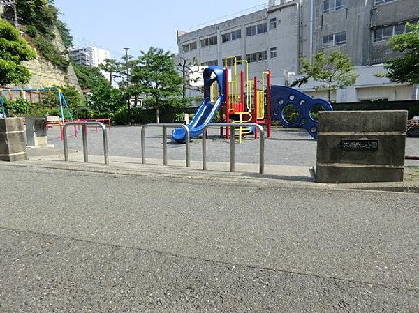 六浦第二公園(六浦第二公園まで120m 公園近くでお子様も安心して遊べます♪)