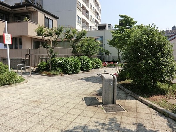 上星川八幡通公園(上星川八幡通公園まで300m)