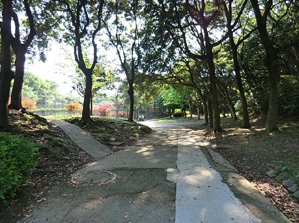 富岡総合公園(富岡総合公園まで400m 公園近くでお子様も安心して遊べます♪)