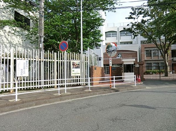 関東学院六浦幼稚園(関東学院六浦幼稚園まで2000m)