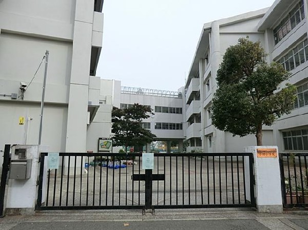 横浜市立小田小学校(横浜市立小田小学校まで600m)