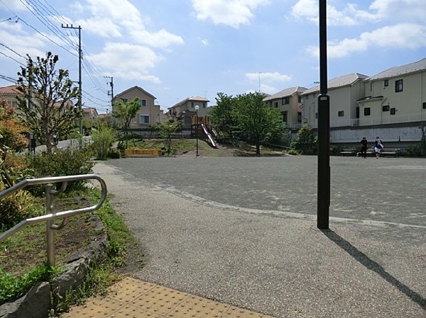 下倉田小松ケ丘公園