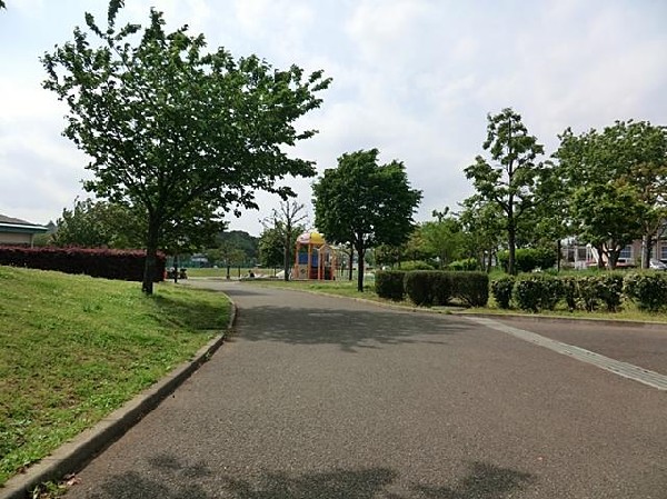 瀬谷本郷公園(瀬谷本郷公園まで450m)