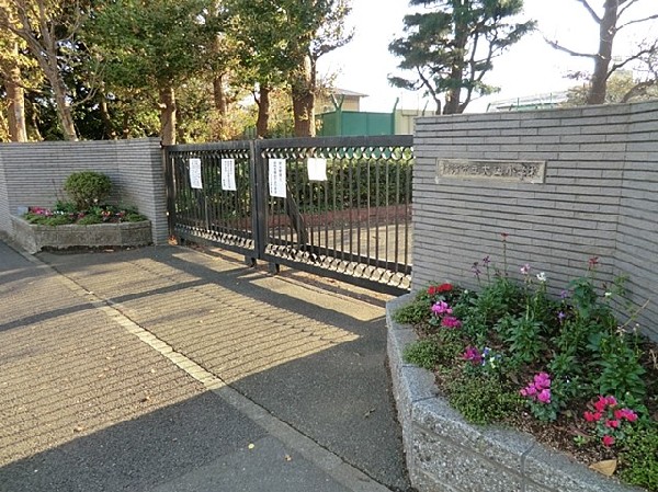 (横浜市立大正小学校まで1050ｍ)