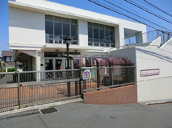 岩崎学園附属幼稚園(岩崎学園附属幼稚園まで800m)