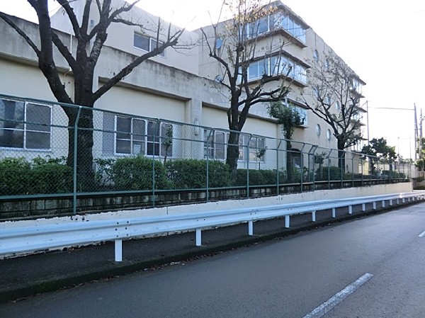 横浜市立小机小学校(横浜市立小机小学校まで600ｍ)