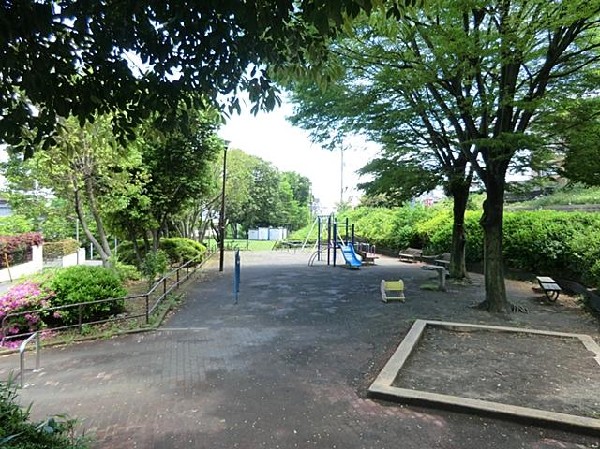 洋光台六丁目公園(洋光台六丁目公園まで93m)