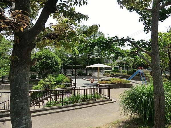 鳥が丘第二公園(鳥が丘第二公園まで900m 公園近くでお子様も安心して遊べます♪)