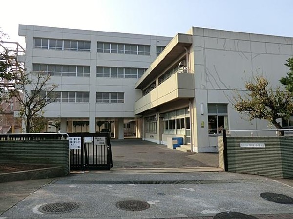 横浜市立領家中学校(横浜市立領家中学校まで1400m 中学校近くで通学安心です♪)
