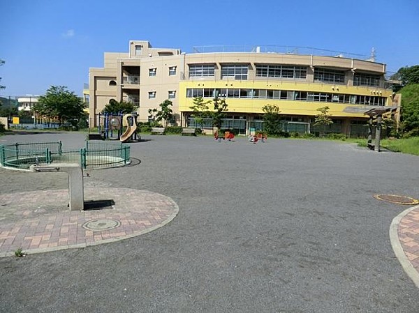 戸塚公園(戸塚公園まで550m)