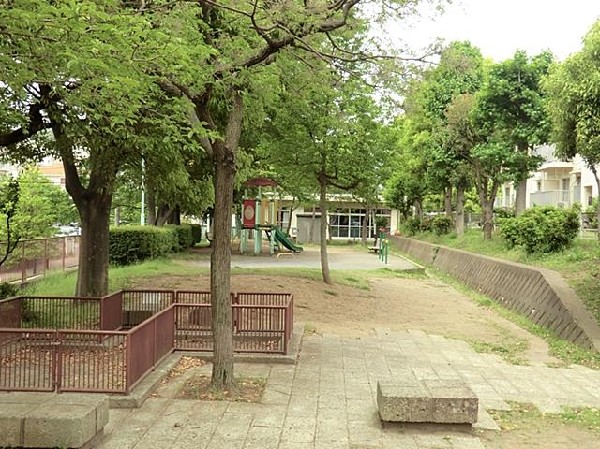 名瀬下第七公園(名瀬下第七公園まで300m)