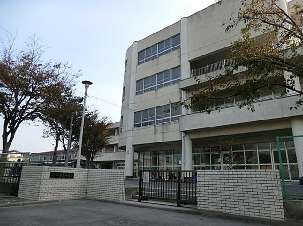 横浜市立飯島中学校(横浜市立飯島中学校まで1520m)