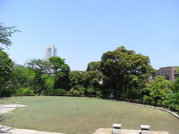 野毛山公園(野毛山公園まで1100m)