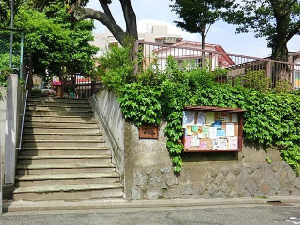 戸塚第二幼稚園(戸塚第二幼稚園まで450m)