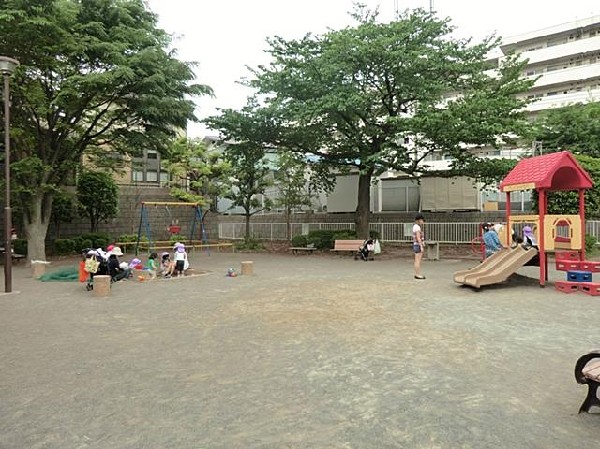 北寺尾渋沢公園(北寺尾渋沢公園まで350m)