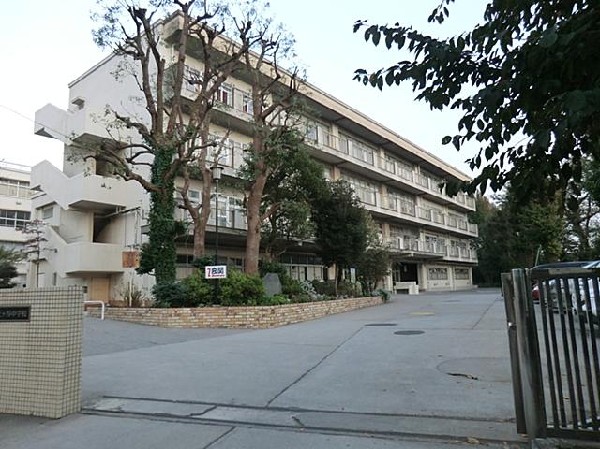 横浜市立保土ケ谷中学校(横浜市立保土ケ谷中学校まで1700m)