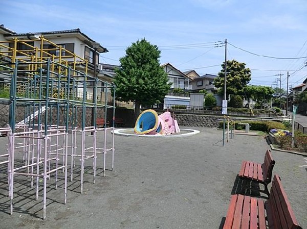 万騎が原第八公園(万騎が原第八公園まで220m)