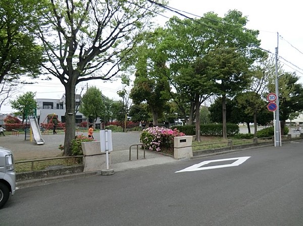 籠森公園