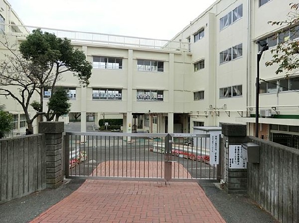 横浜市立洋光台第一小学校(横浜市立洋光台第一小学校まで640m)