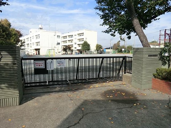 横浜市立旭小学校(横浜市立旭小学校まで700m)