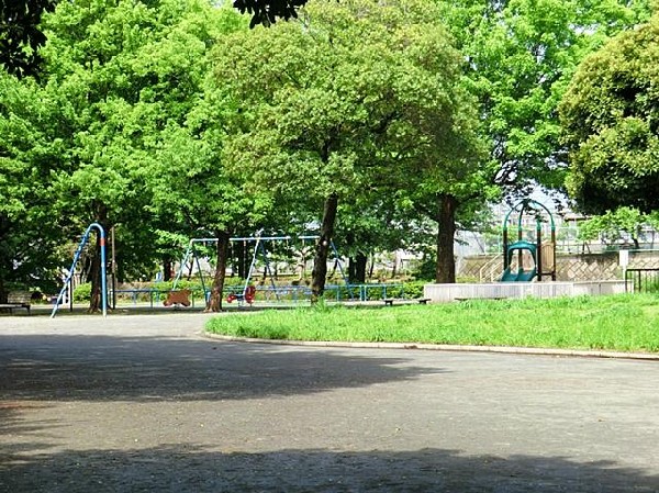 六ツ川三丁目公園(六ツ川三丁目公園まで600m)