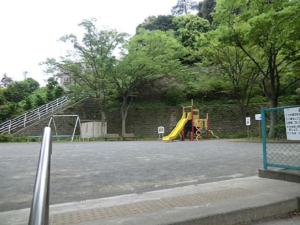 笹下奈良郷公園(笹下奈良郷公園まで350m)