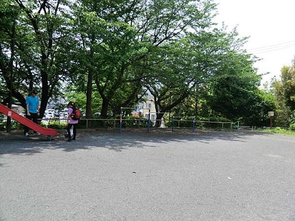 二俣川宮沢公園(二俣川宮沢公園まで1300ｍ)