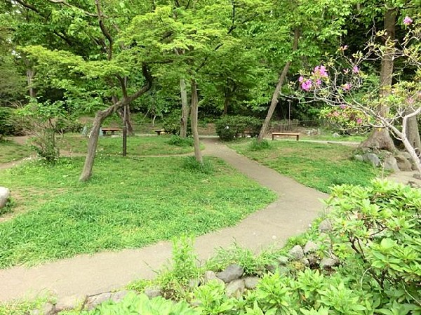 蒔田の森公園(蒔田の森公園まで750m)