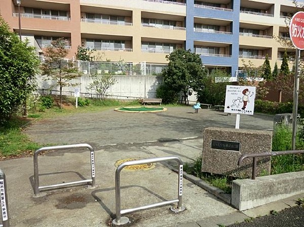 しらとり台第六公園(しらとり台第六公園まで350m)