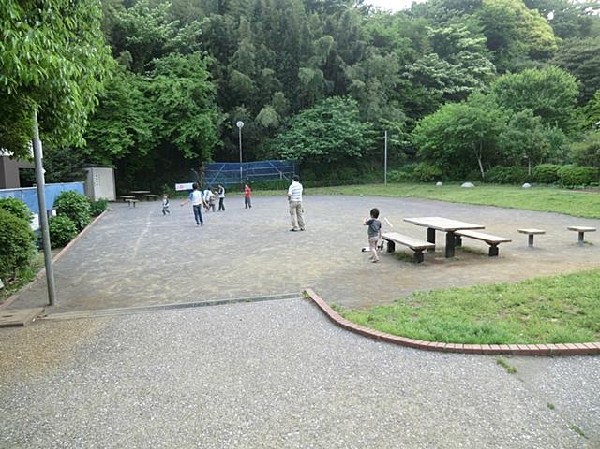 港南荻久保公園(港南荻久保公園まで200m)