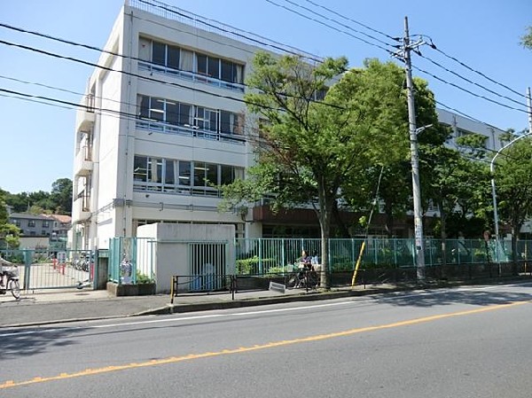 川崎市立野川小学校(川崎市立野川小学校まで1200m)