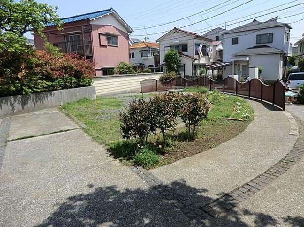 中浜町公園(中浜町公園まで160m)