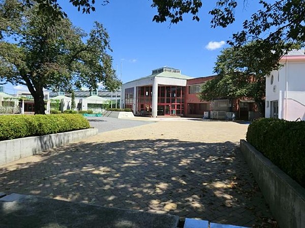 有馬白百合幼稚園(有馬白百合幼稚園まで900m)