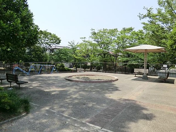 鳥が丘第三公園(鳥が丘第三公園まで450m)