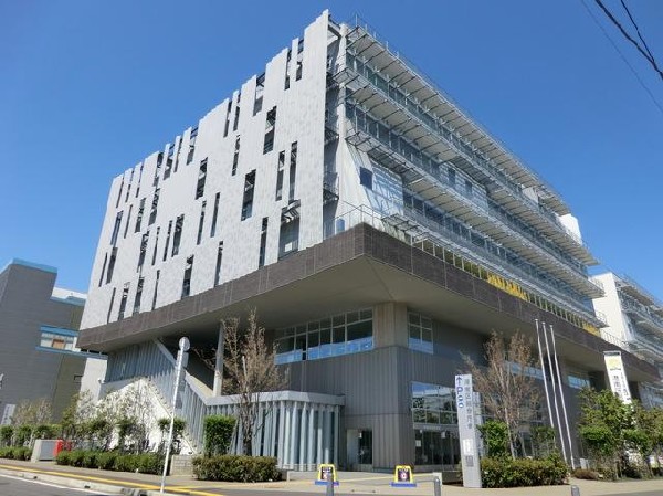 横浜市港南区役所(横浜市港南区役所まで1600m)