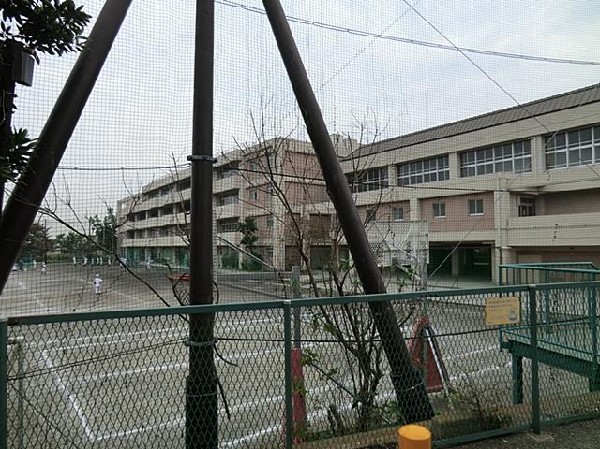 横浜市立仲尾台中学校(横浜市立仲尾台中学校まで850m)