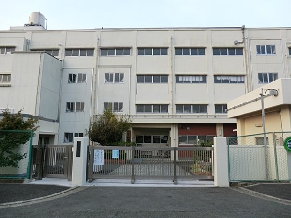横浜市立新橋小学校