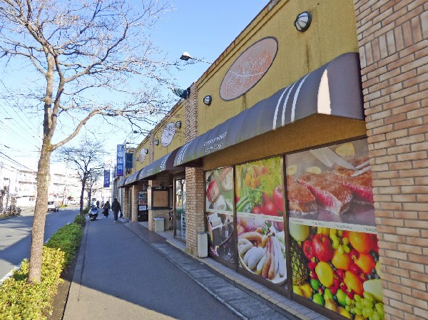 フレスコ ベンガベンガ長沢店　(食の安全・安心はもちろん、旬や美味しさへのこだわりを持ち続け、地域のお客様へ「おいしい毎日」をお届けいたします。)