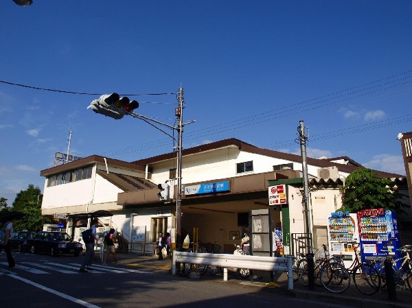 玉川学園前駅(準急・通勤準急停車駅。北口はのどかな印象ですが、南口には小田急マルシェ・小田急OX等お買い物施設があります。)