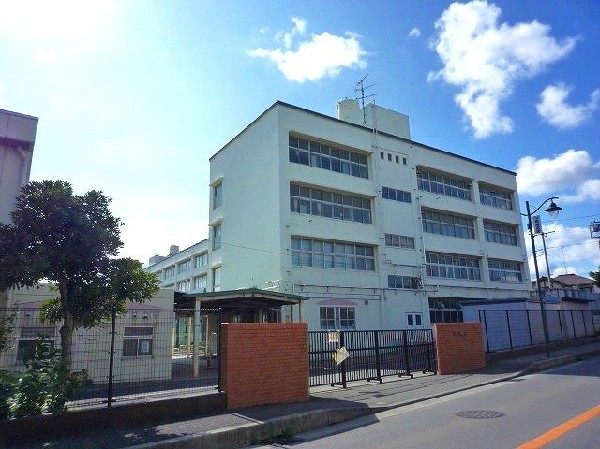 川和小学校(アットホームな環境で、きめ細やかな教育を提供。豊かな自然の中で学び、子どもたちの個性を伸ばす支援が充実した、地域に根ざした学校です。)