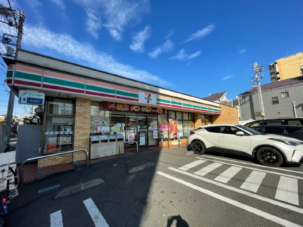 セブンイレブン川中島2丁目店(～近くて便利～新商品やキャンペーン等だけでなく、宅配便、切手、ATM等様々なサービスが充実のコンビニエンスストア。)