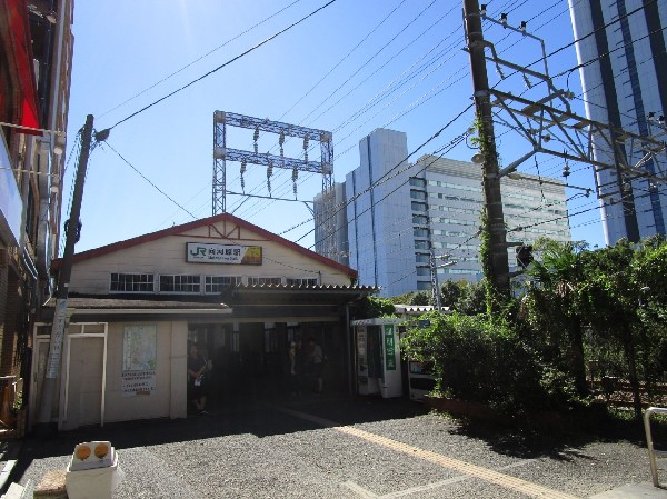 向河原駅(横須賀線「武蔵小杉」駅まで約700ｍ、多摩川も約600ｍと近く、歩いて行けます。また、飲食店も充実しています。)