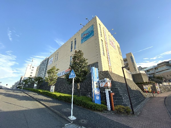 ザバス　スポーツクラブ藤が丘(駅から徒歩1分にあるスポーツクラブ。簡単なエクササイズから本格的なプログラムまで行うことが可能。見学や体験もできます。)