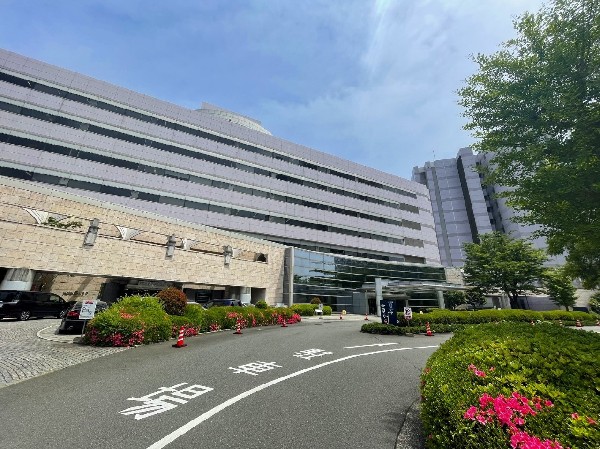 KSP（かながわサイエンスパーク）(日本で最初の都市型サイエンスパークです。ホテル、ホール、オフィス、郵便局、クリニック等の店舗も入ります。)