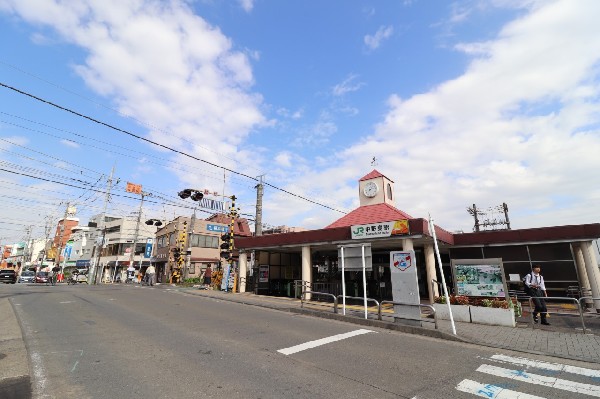 中野島駅(JR南武線で川崎駅へ30分、1駅隣り「登戸」駅で小田急線へ乗り換え、新宿駅へもアクセスもアクセスしやすい。平坦なエリアのため、生活しやすい地域です。)