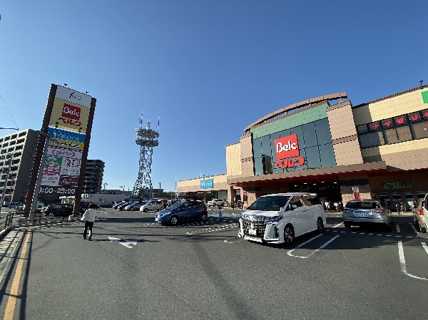 フォルテ森永橋店(スーパー、ドラッグストア、レストラン、歯科、100円ショップなどが入ったショッピングセンターです。)