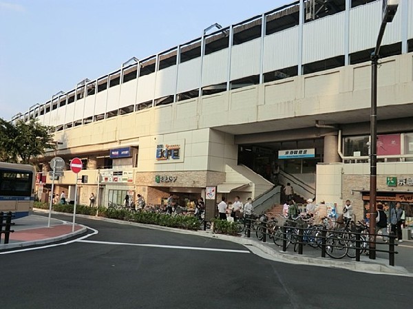 鶴見駅(京浜東北線、鶴見線が通り都心へアクセス良好。駅ビルには「CIAL」、駅前には多くの店があり便利です。)