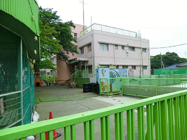 福澤保育センター(保育理念は「健康で心豊かな子を育成することに力を尽くし、社会に貢献する」。夏にはお泊り保育がある。)