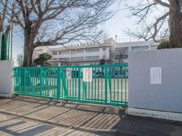 東久留米市立南町小学校(子供一人一人に寄り添うことにより、児童理解に努め、学級経営の充実を図ることによって、安心して通える学校づくりに努めています。)